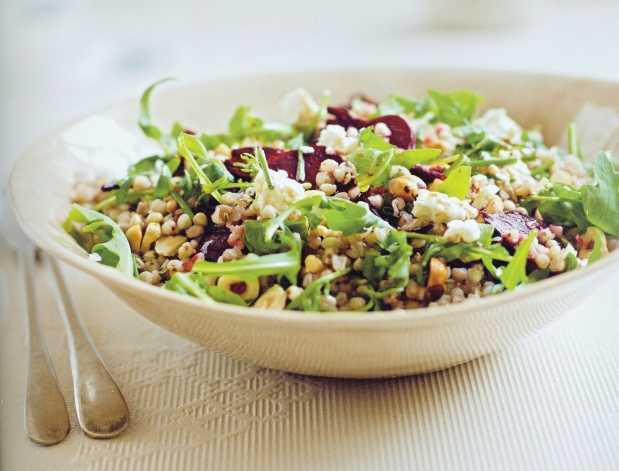 Bezelyeli Mantarlı Karabuğday Salatası