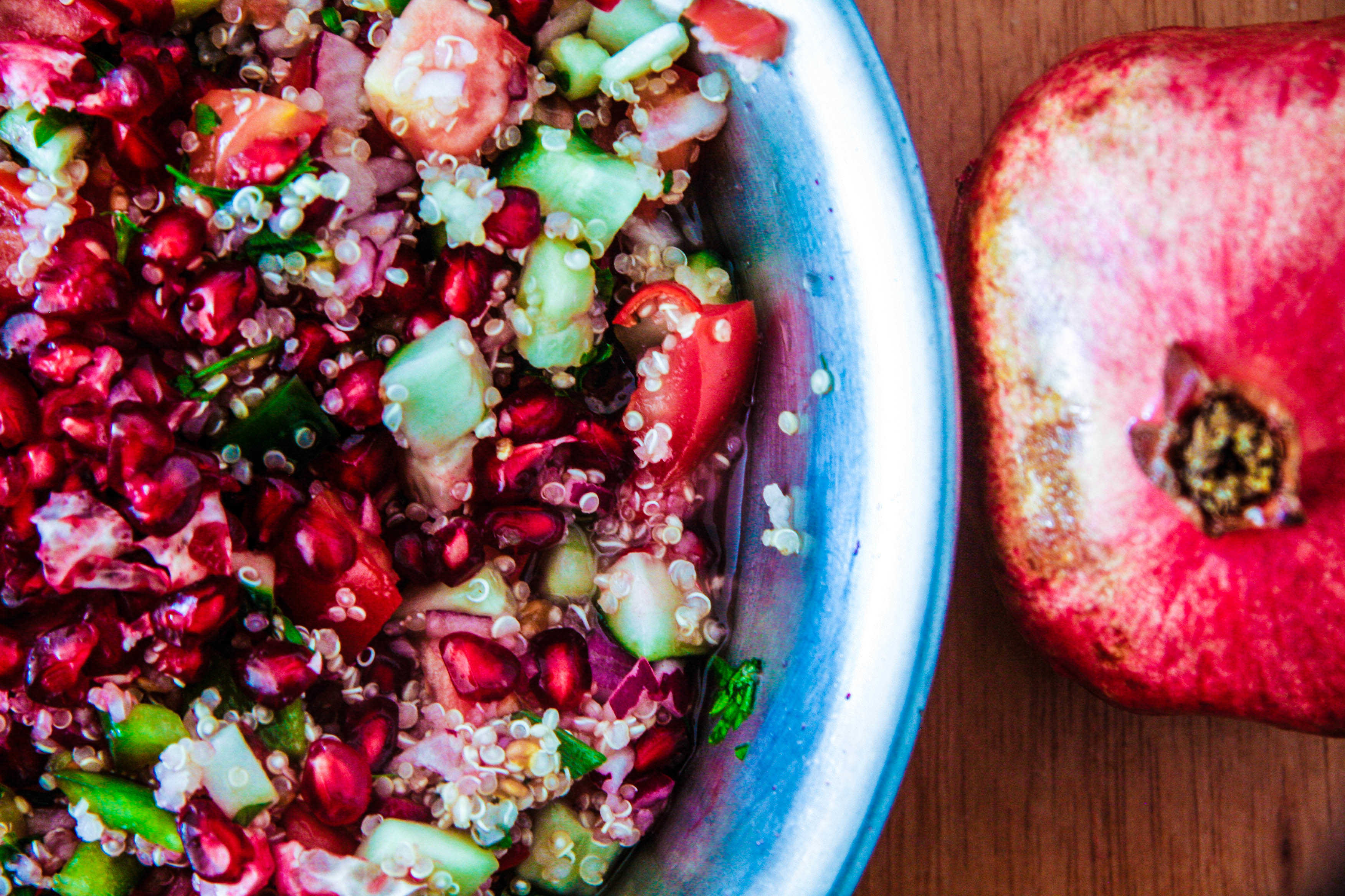 Bol Yeşillikli Ve Narlı Tabule Salatası