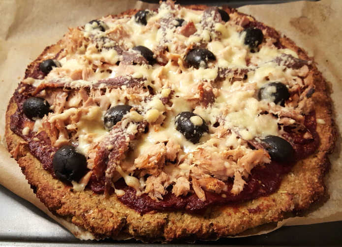 Karnabahar Tabanlı Ton Balıklı Pizza