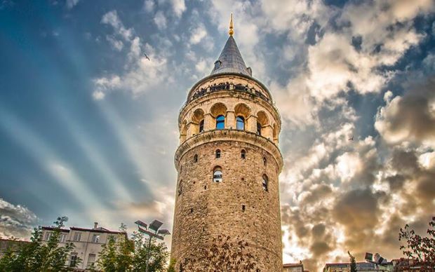 İstanbul Galata Kulesi'nin Kısa Tarihi