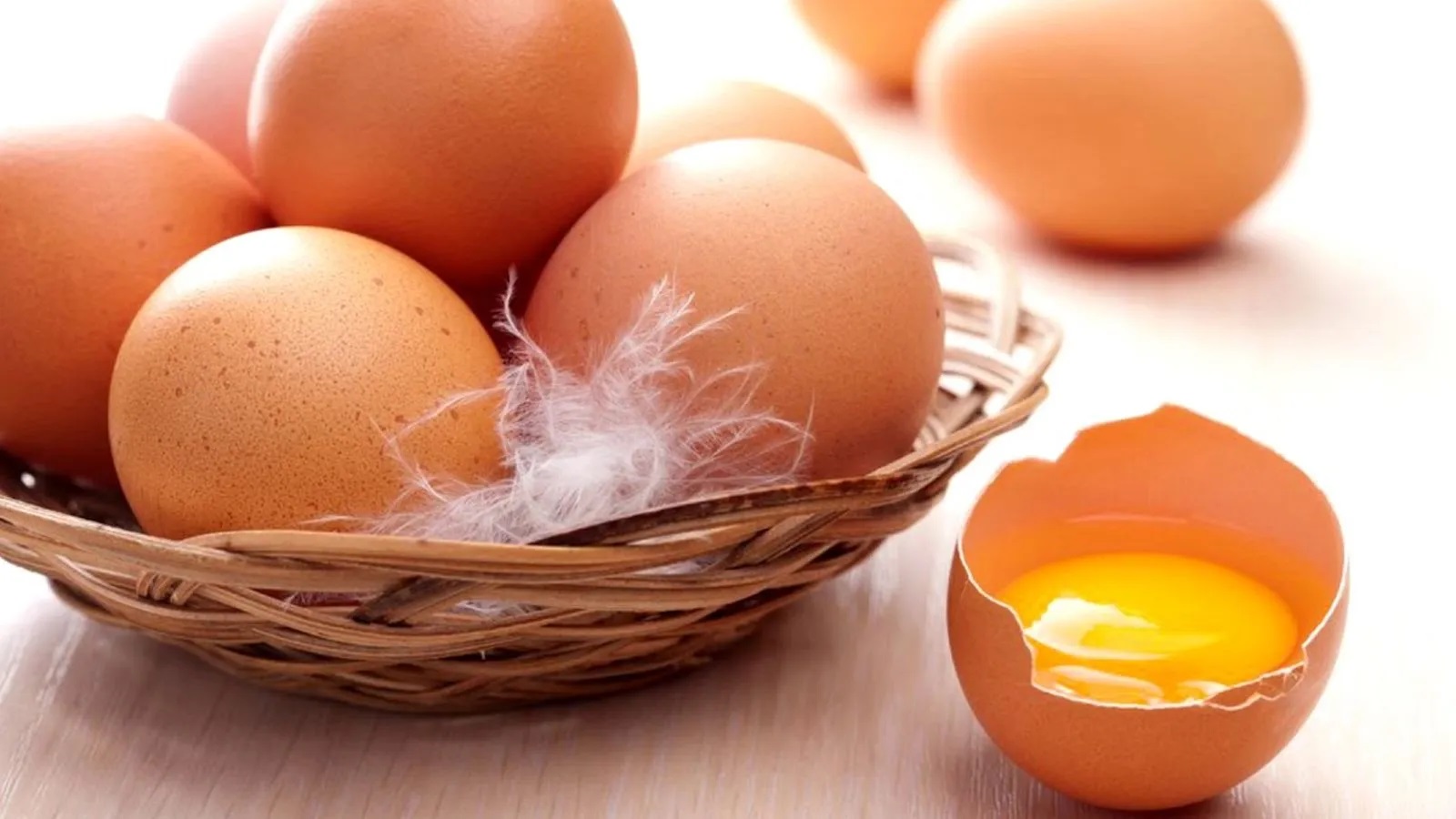 Yumurta deyip geçmeyin: Kırışıklıkları ve sivilceyi anında yok ediyor! Mucize yumurta maskesi