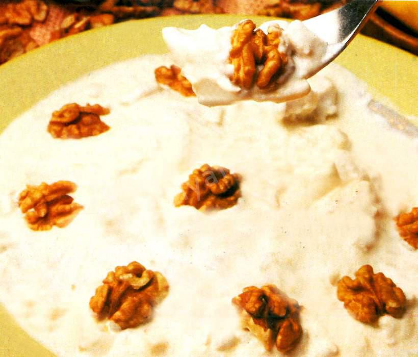 Ayvalı Tavuk Salatası