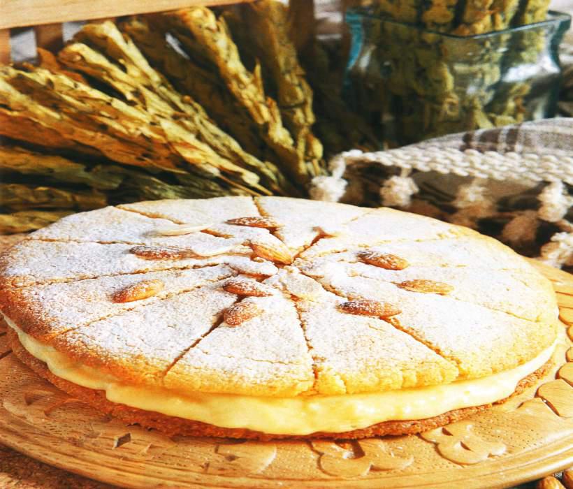 Bademli Alman Pastası