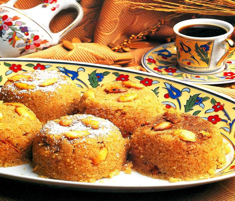 Bademli İrmik Helvası