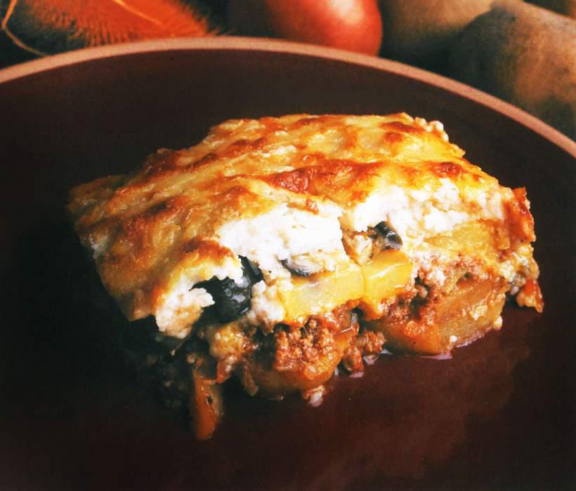 Beşamelli Patlıcan Musakka