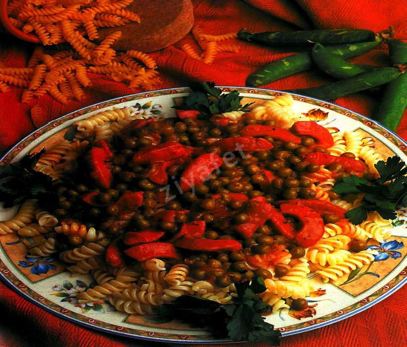 Bezelye Soslu Makarna