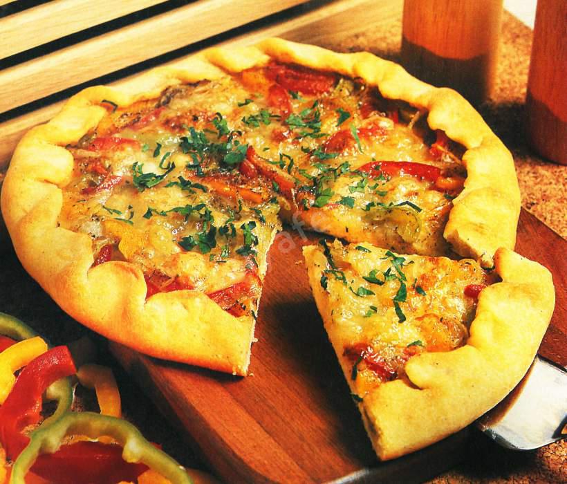 Biberli ve Peynirli Pizza