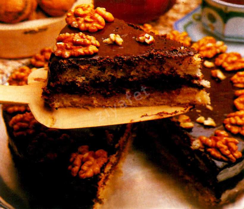 Cevizli Çikolatalı Pasta