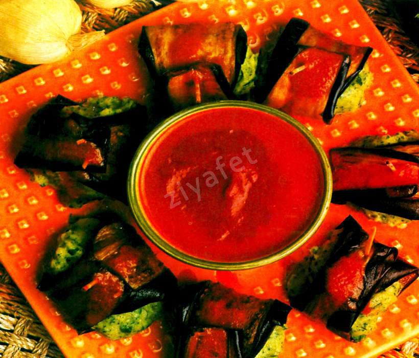 Domates Soslu Patlıcan Rulo