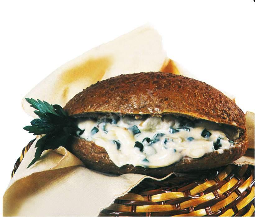 Mayonezli Tavuklu Sandviç