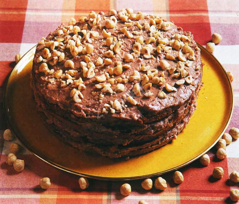 Fındık Kremalı Kule