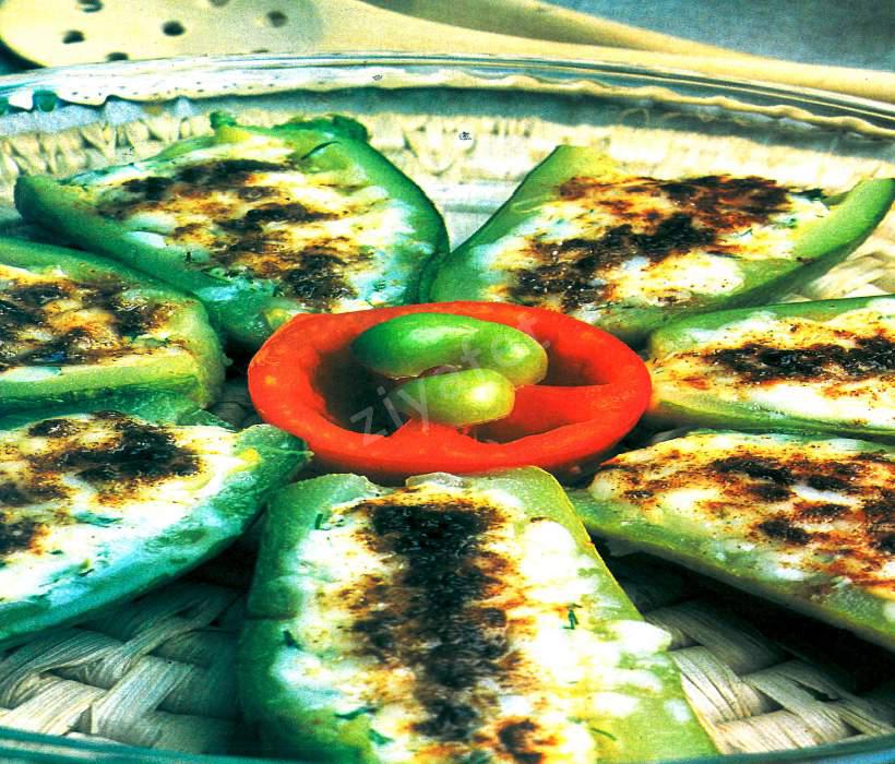 Fırında Peynirli Kabak