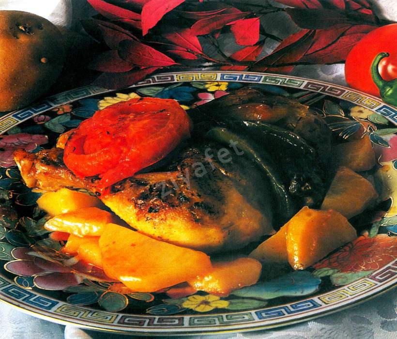 Fırında Sebzeli Tavuk 