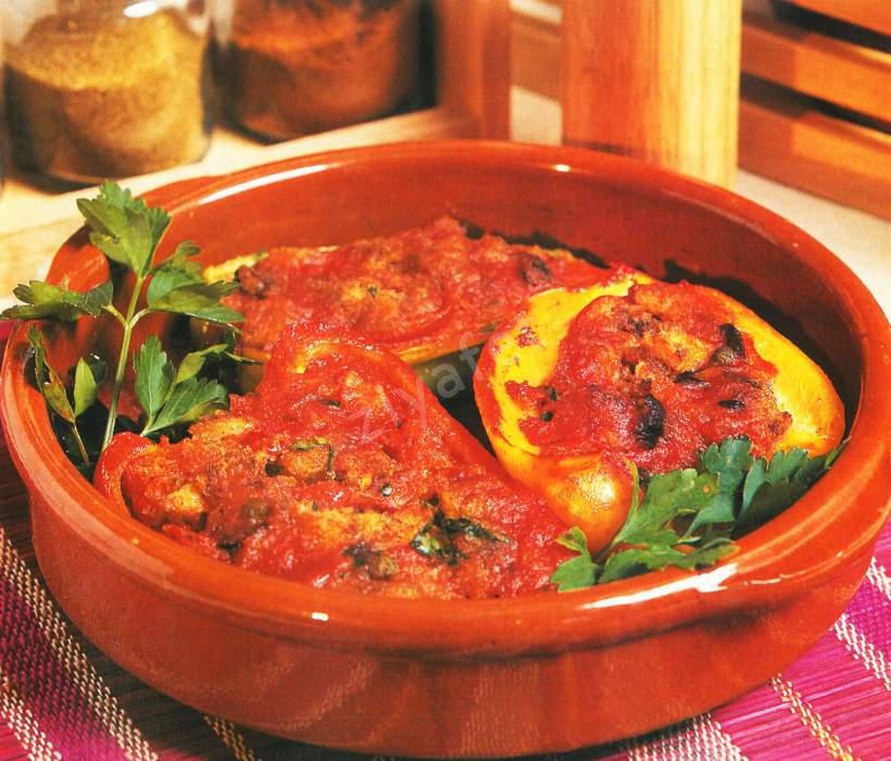 Güveçte Biber Dolması