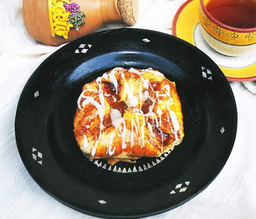 Kayısı Reçelli Milföy