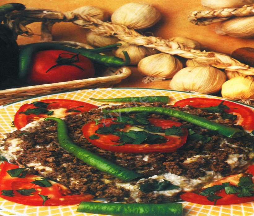 Közlenmiş Patlıcan Yemeği 