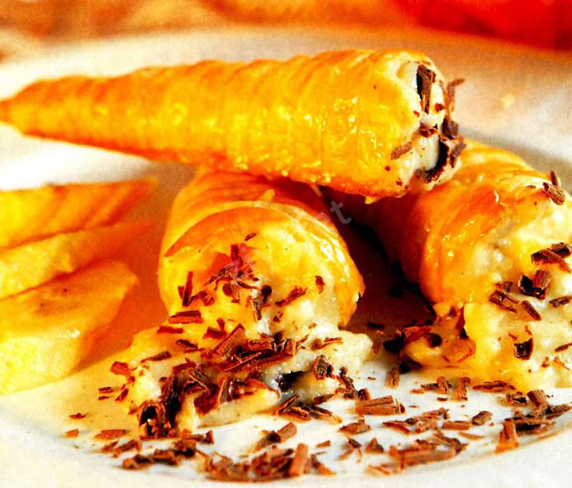 Kremalı ve Muzlu Külah 