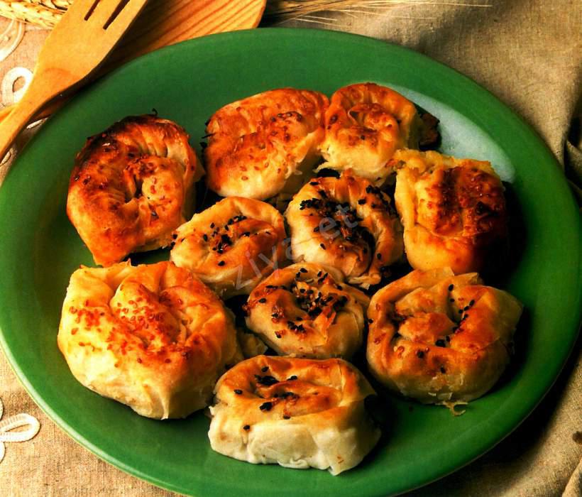 Mantarlı Kıymalı Börek