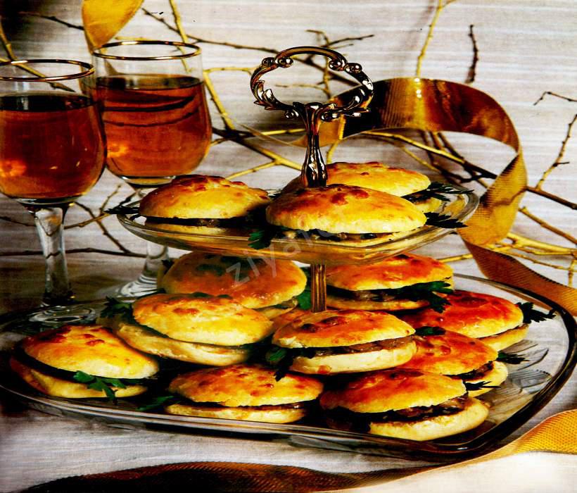 Mantarlı ve Peynirli Çörek