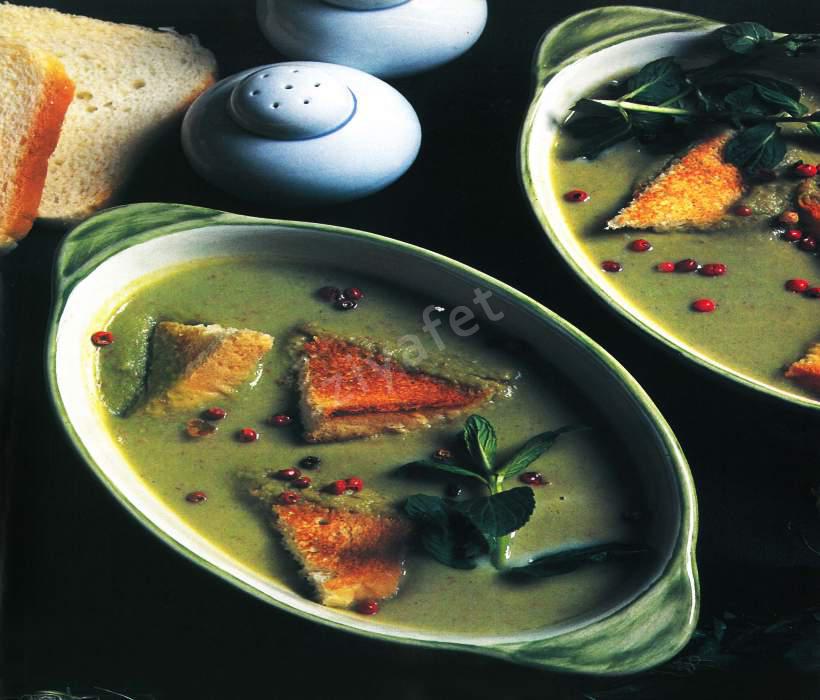 Naneli Bezelye Çorbası