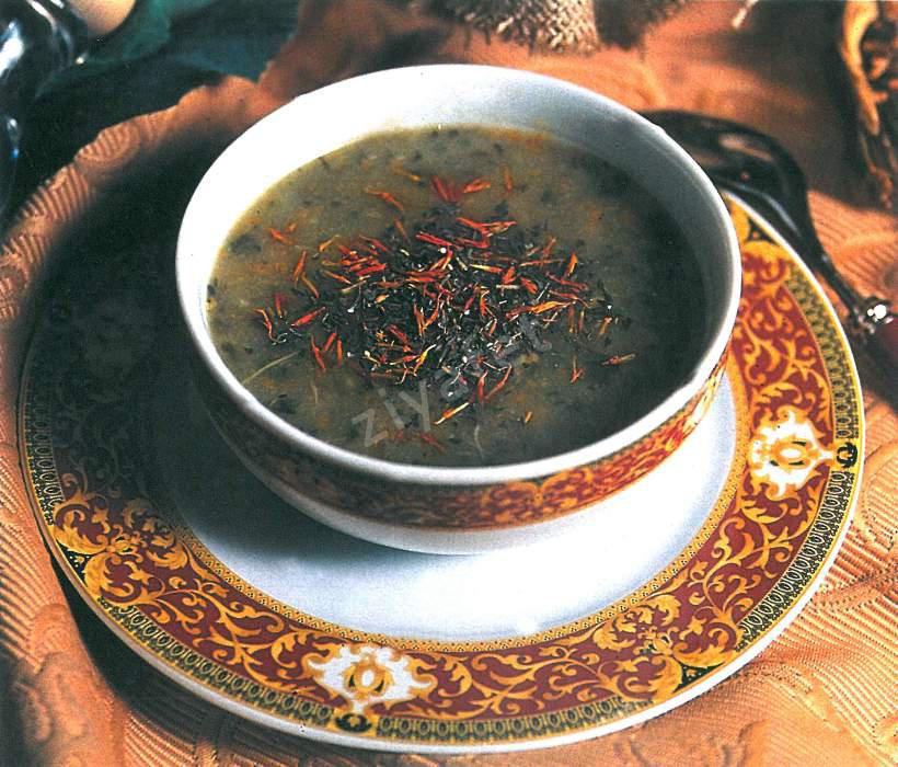 Sebzeli Karalahana Çorbası