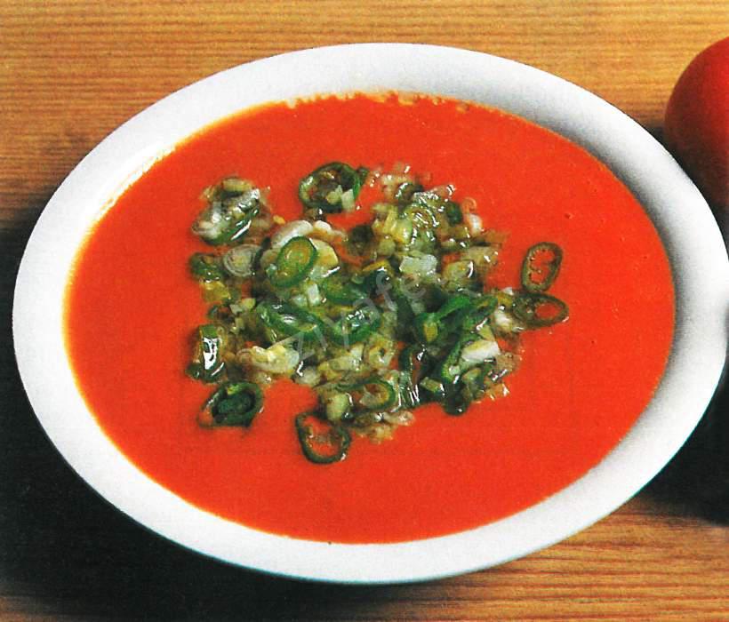 Soğan Kremalı Domates Çorbası