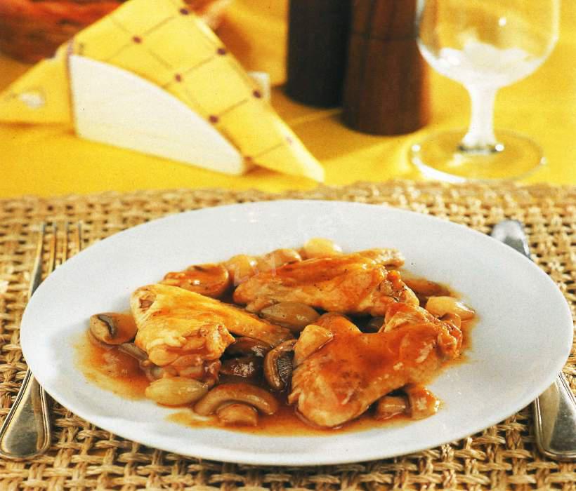 Soğanlı Tavuk Yahni