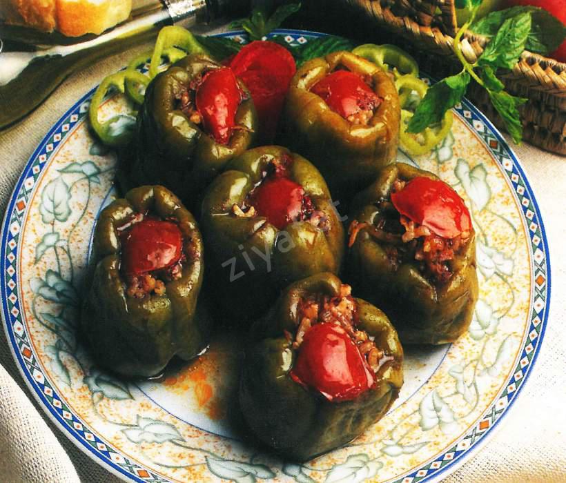 Sosisli Biber Dolması 
