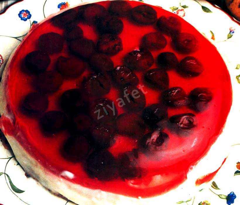 Vişneli Sakızlı Sütlaç