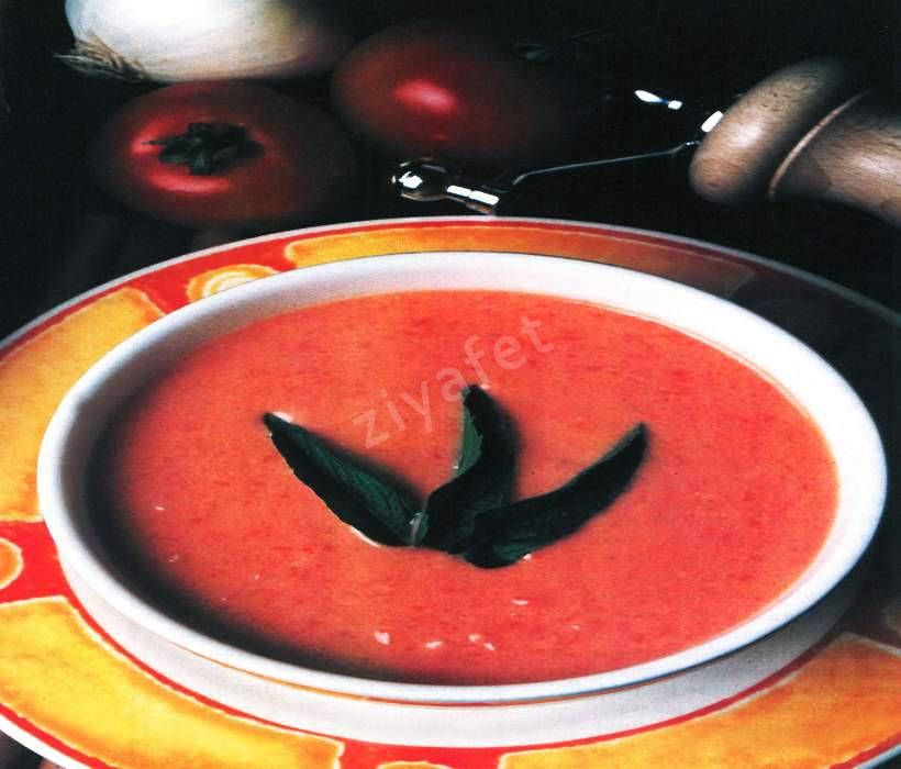 Yoğurtlu Domates Çorbası 