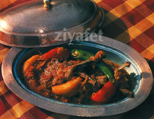 Armutlu Ve Tarçınlı Kuzu Pirzola