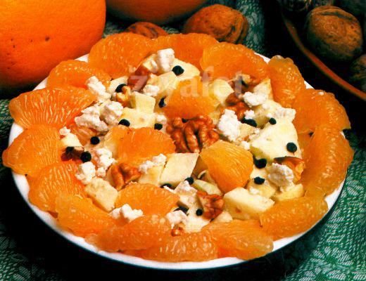 Cevizli Elma Salatası 