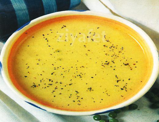 Füme Etli Bezelyeli Çorba