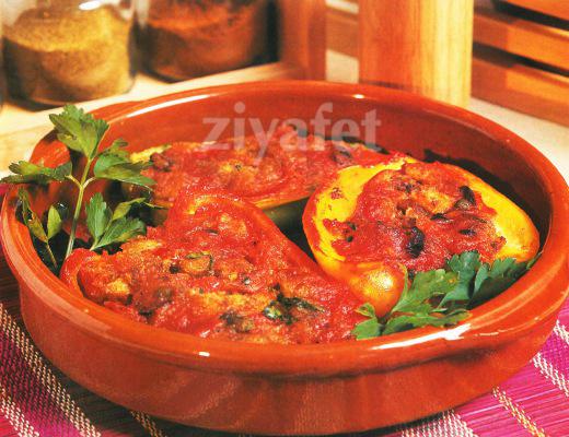 Güveçte Biber Dolması