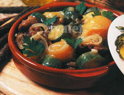 Güveçte Tas Kebabı