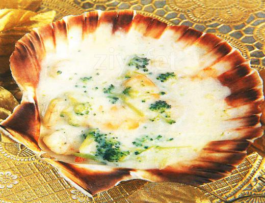 İstiridye Kabuğunda Brokolili Karides