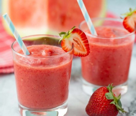 Karpuz ve Çilekli Smoothie