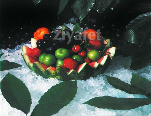 Karpuzda Meyve Buketi