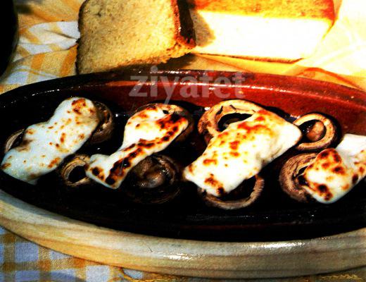 Kiremitte Peynirli Mantar