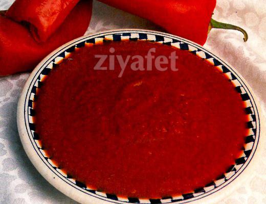 Kırmızıbiber Salçası