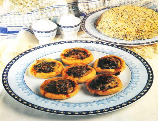 Kıymalı Ağzı Açık Böreği