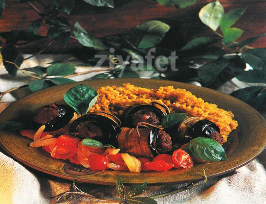 Köfteli Patlıcan Sarma