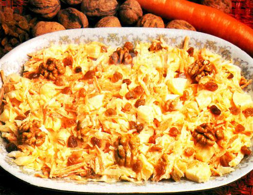 Kuru Yemişli Lahana Salatası 