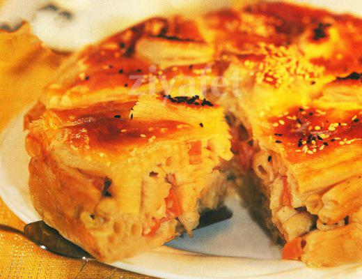 Makarnalı Börek