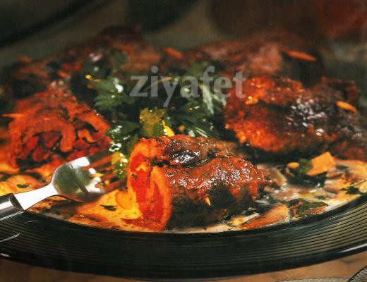 Mantar Soslu Et Sarma