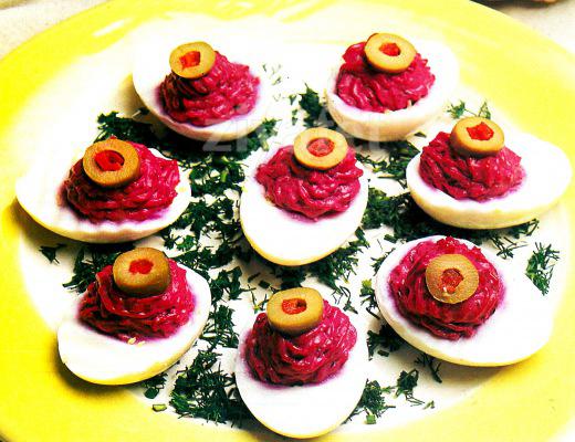 Pancarlı Yumurta Dolması 