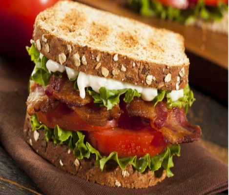 Pastırmalı Sandviç