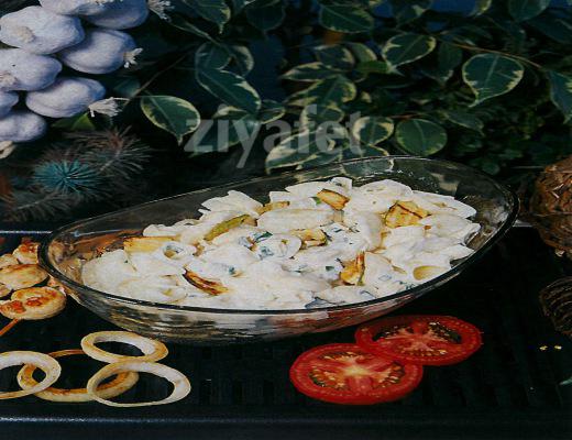 Peynir ve Sebzeli Makarna