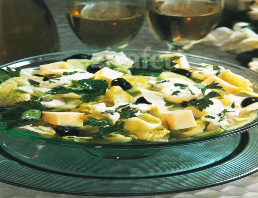 Peynirli İlkbahar Salatası