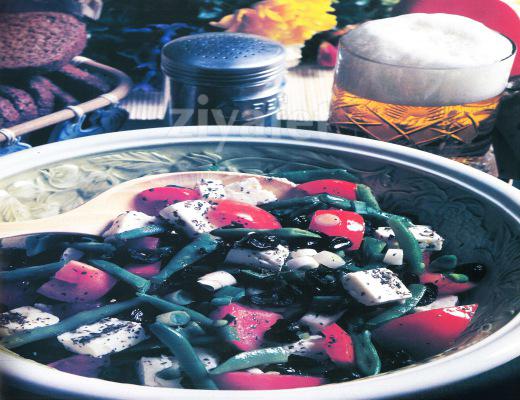 Fasulyeli Peynirli Salata